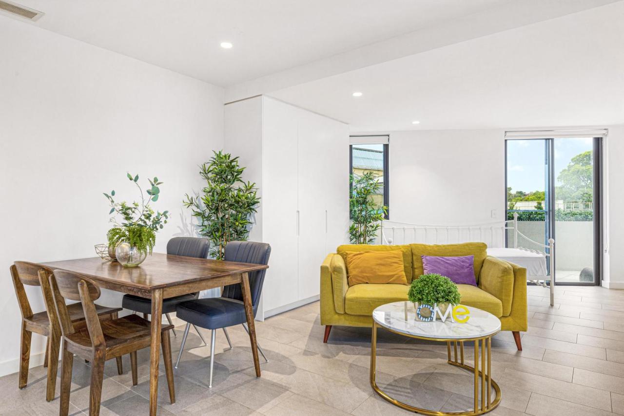 Studio For Long Term Tenants In Strathfield Cbd Sydney Eksteriør bilde